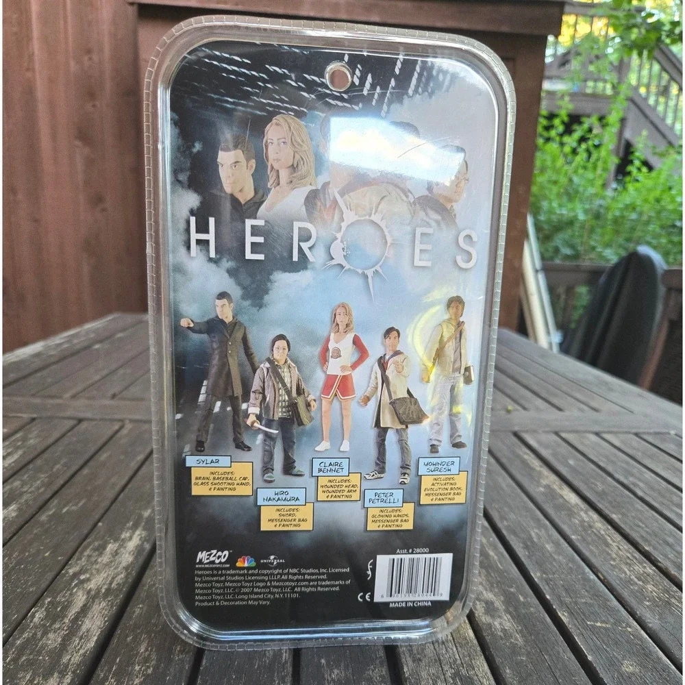 Mezco Heroes Times Square Teleport Hiro Nakamura Figure Toys R Us